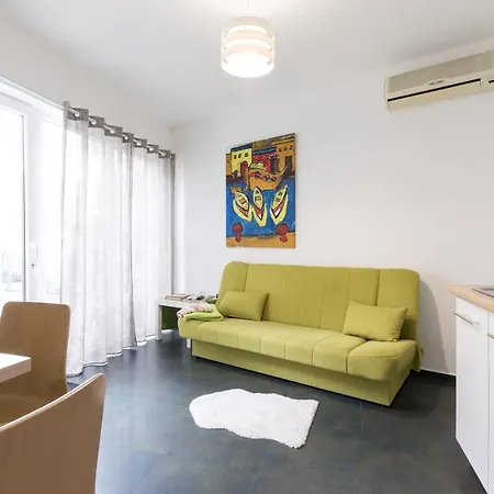 Lauro Opatija, Ground Floor, Parking, Near Sea Daire *